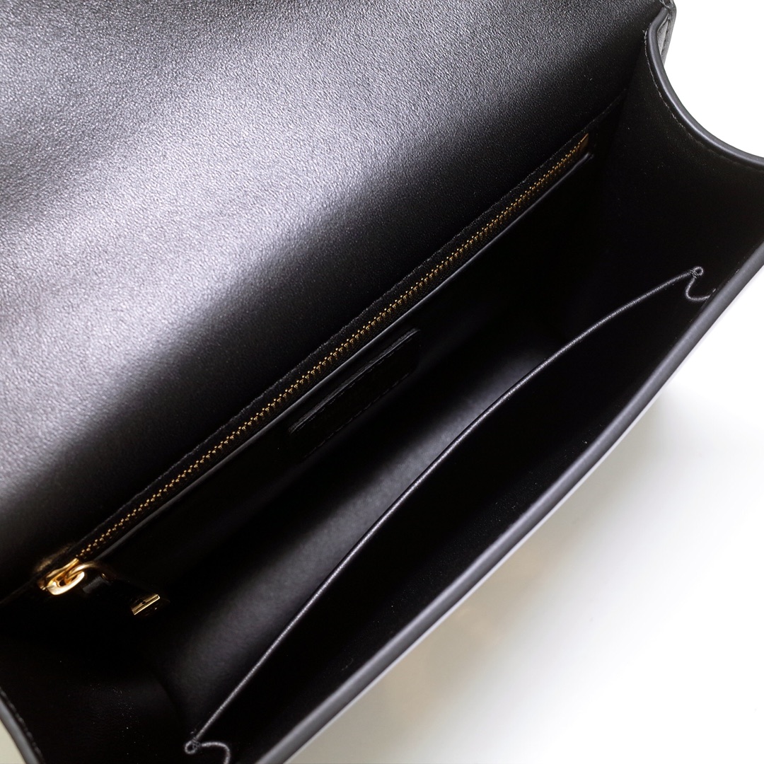 30 Montaigne Bag Black Box Calfskin